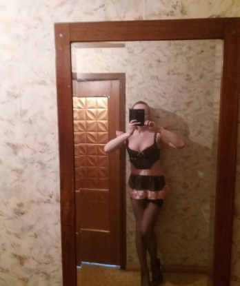 Огненная брюнетка с обольстительной фигурой. Готова подарить море страсти и наслаждения. Приходи ко мне, и ты узнаешь, что такое настоящее удовольствие! 943, 38 лет