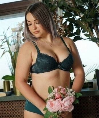 Сексуальная брюнетка ждет тебя для ярких встреч и незабываемых моментов. Я понимаю твои желания лучше, чем кто-либо другой. Позволь себе немного эгоистичного удовольствия... 967, 33 года