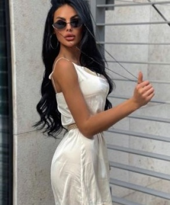 Мое тело - полотно, на котором ты сможешь исполнить все свои фантазии. Я делаю все, чтобы ты почувствовался настоящим мужчиной. 💋
У меня есть огонек, который зажжется только для тебя, и я готова подарить тебе незабываемое ночное приключение. Мои услуги насыщены страстью и разнообразием: классика, оральные ласки, эротический массаж, стриптиз - все, что ты только захочешь.
Моя красота удостоверена отзывами моих довольных клиентов. Не веришь? Посмотри на мои фото и увидишь, какие я развратные.
Кстати, я живу в Москве, поэтому можем встретиться в уютном месте, которое я приготовлю для нас. Так будем вдвойне комфортней. 😌
Со мной ты почувствуешь себя настоящим королем, который заслуживает только самых нежных и страстных ласк. Позволь мне показать тебе, что такое настоящий эротический рай. 🌟 6177, 21 год